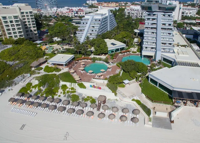 State Of The Art Condos En La Mejor Playa De Cancun Frente A Plaza La Isla